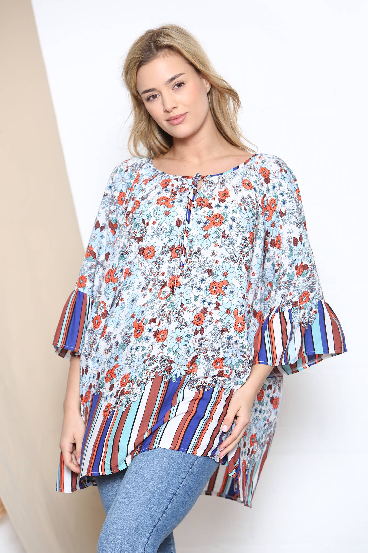 Lucy Sparks - Wholesale Tunic - Women's - Stripe trim floral top9