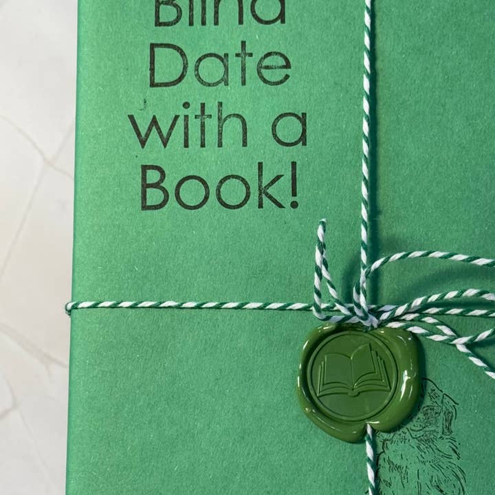 I Love Books and Bows - Wholesale Display Book - Blind Date With a Book - ALL GREEN1