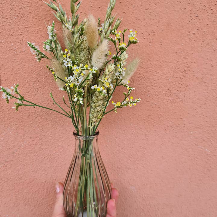 Flower La Vita Limited - Wholesale Dried/Pressed Flowers - Natural dried flower mini bunches