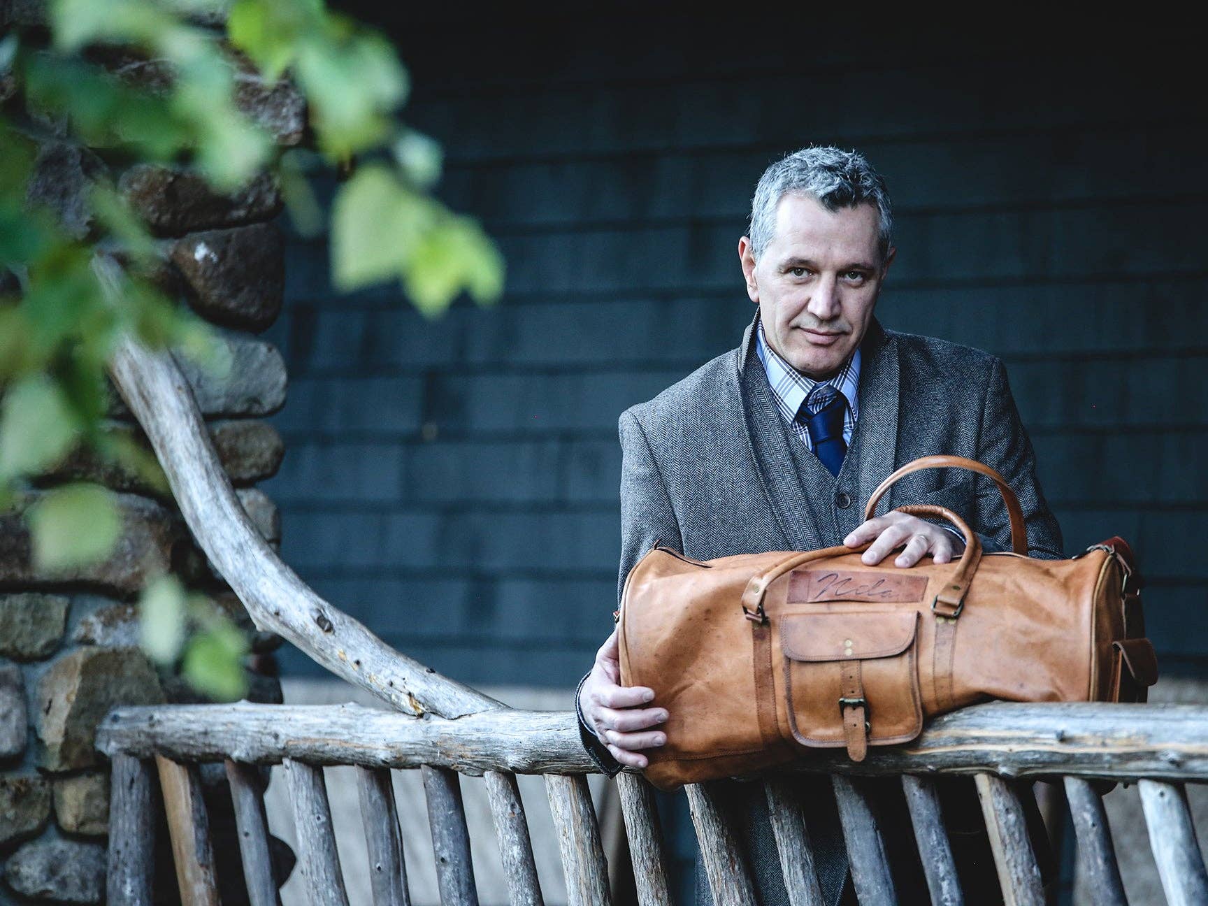 Bronceado Nila Vintage Weekender de venta al por mayor en Faire8