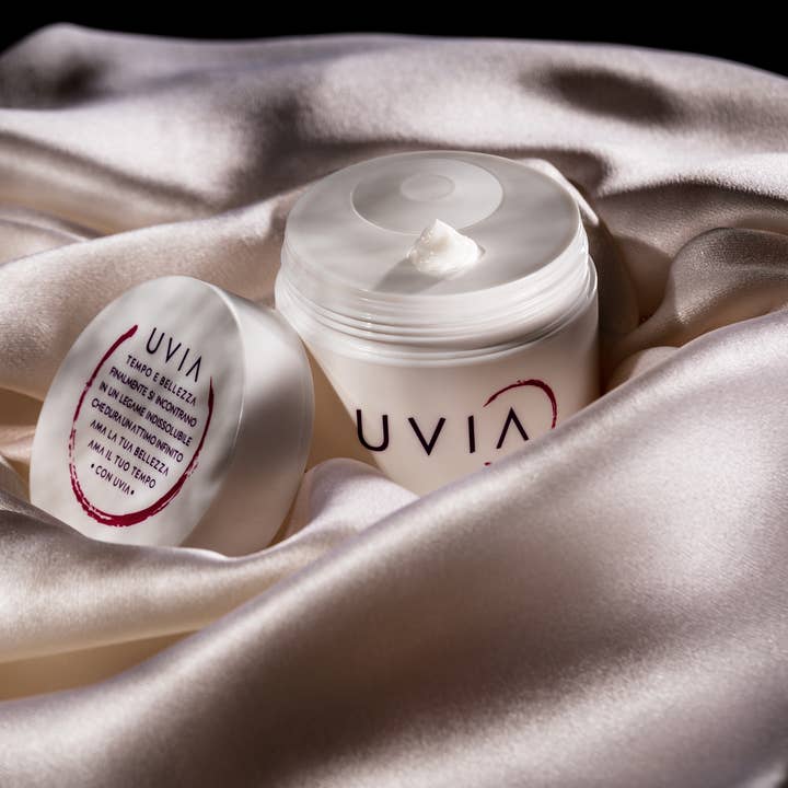 UVIA by Planbio Cosmetics Srl - Wholesale Anti-Aging Moisturizer - UVIA ProAge REGENERATING FACE CREAM 50 ml -1.60 fl oz.2