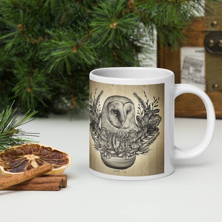 Mug blanc brillant "Nature Owl" pour la vente par The Art of Francella