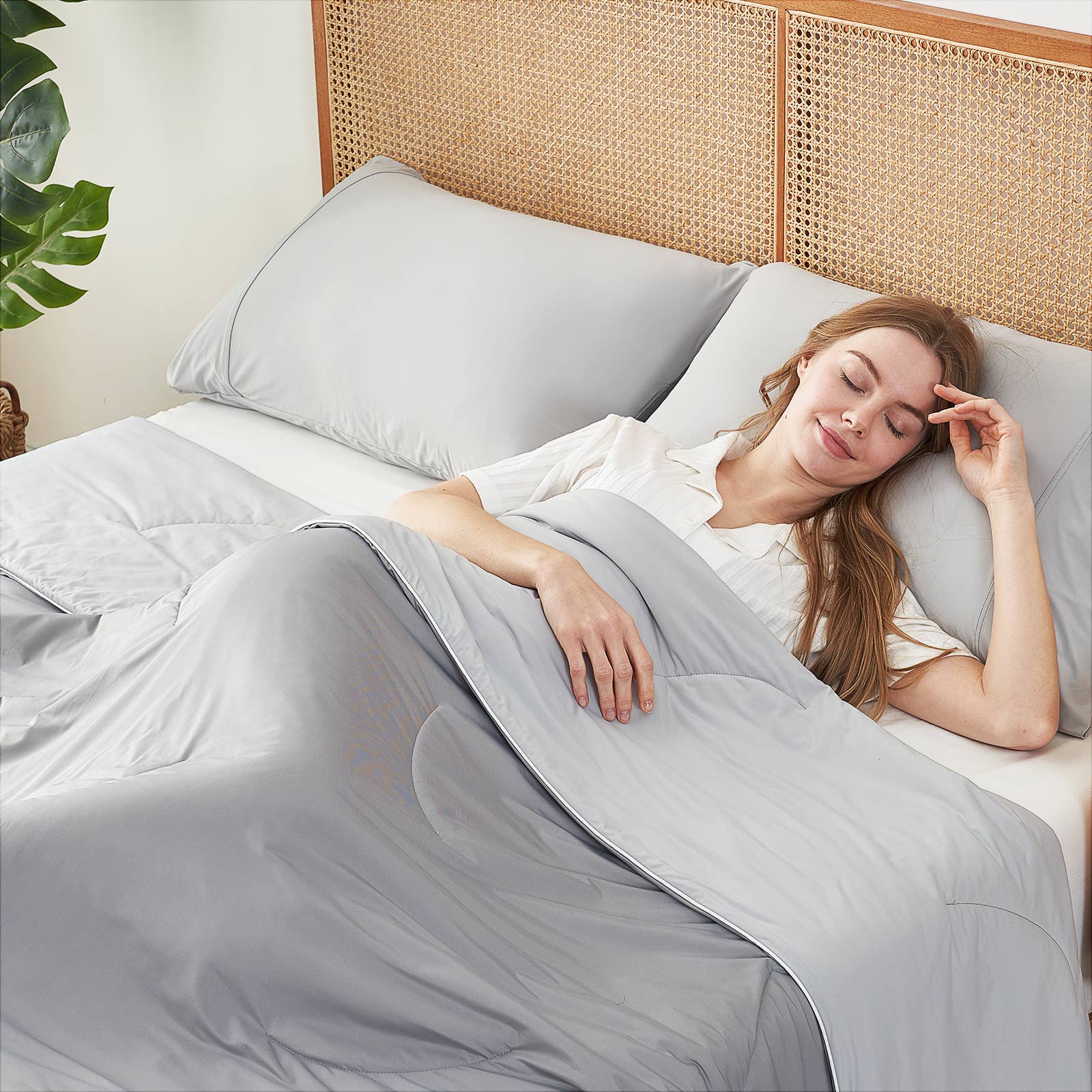 DreamValley - Wholesale Down Comforter - CB Reversible Cooling Comforter, Queen, Gray5