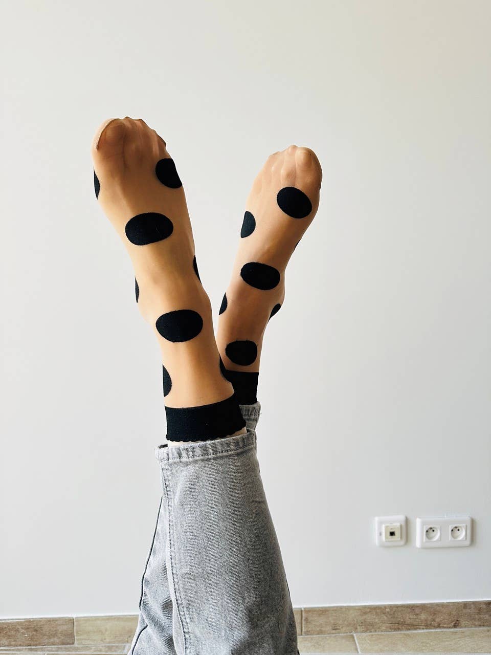 sockette - Wholesale Socks - Women's - Black XXL polka dot novelty sock Isabelle4