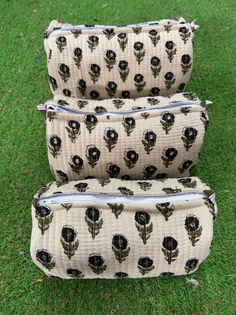 bhavnas boutique - Wholesale Makeup/Cosmetic Bag - Zipper Closure Cotton Floral Print Quilted Bag Women Bags 3