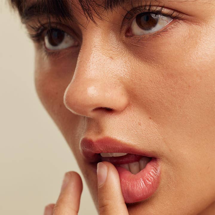 Utu - Wholesale Sunscreen - SPF50 Hydrating Sun Balm Face & Lip Protector 1