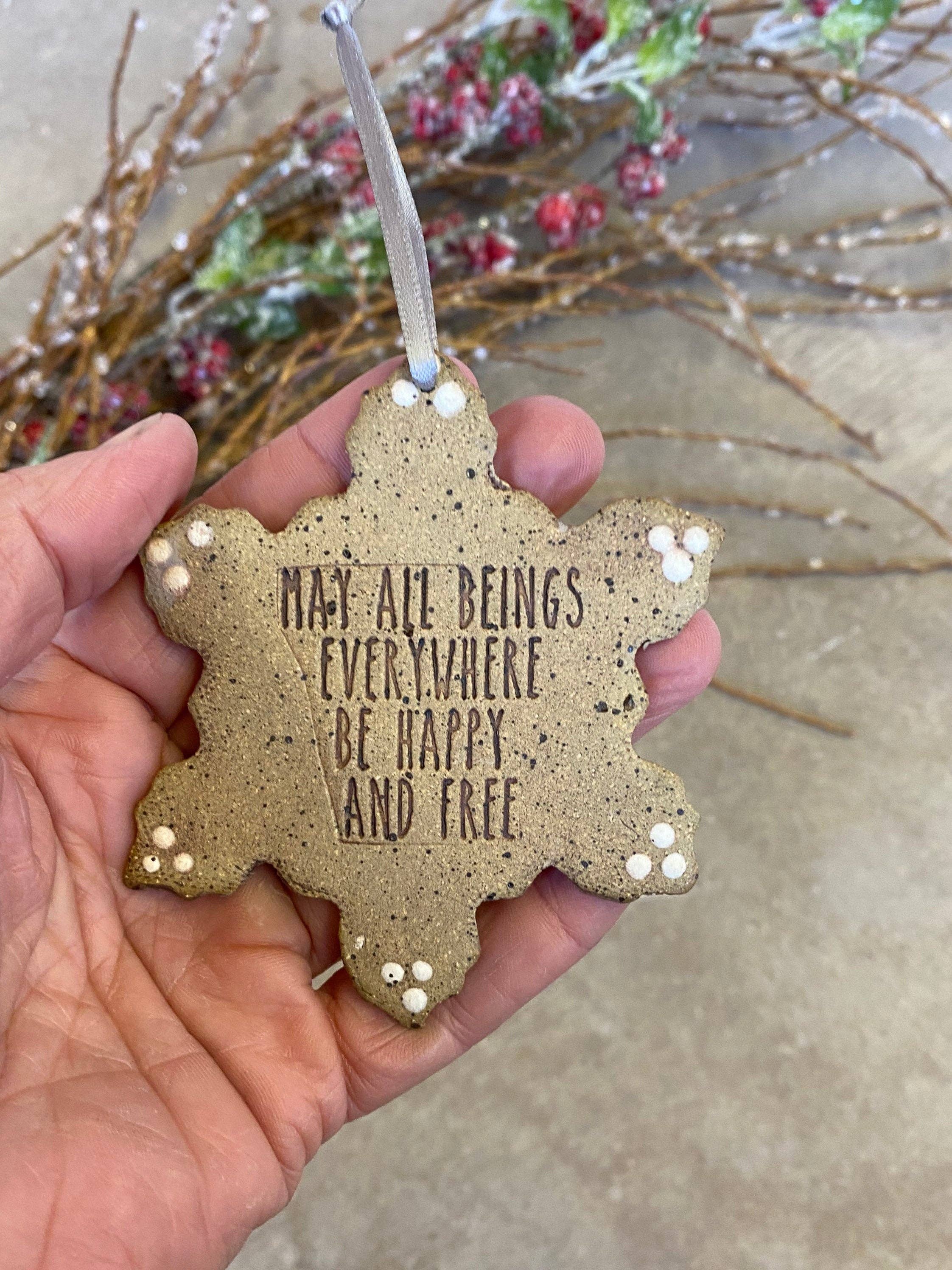 Stonehouse Pottery – wholesale Ornament – Ceramic Snowflake Ornament4