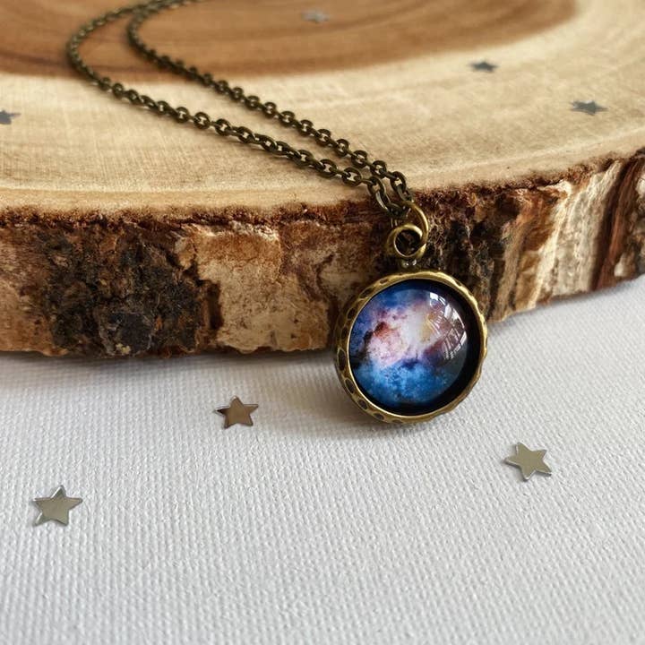 Halskette mit Galaxie-Anhänger für den Großhandel von Livin Freely