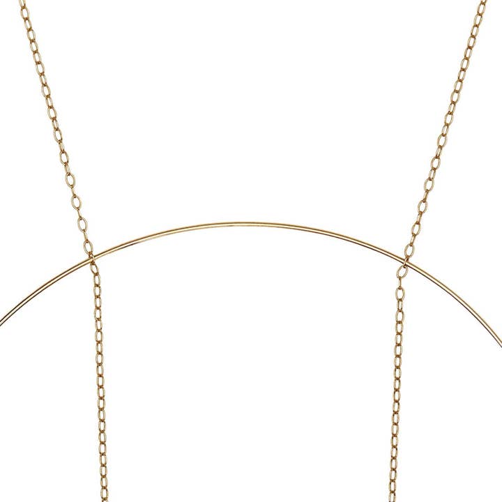 Pendentif en forme de chaîne circulaire extra large avec perle d'eau douce ronde pour la vente par Melissa McArthur - Jewellery Made in London