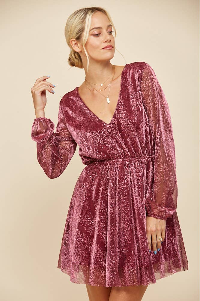 WISTERIA LANE - Wholesale Dress - Women's - SHIMMERING MINI VNECK LONG SLEEVE DRESS 3224DA WINE1