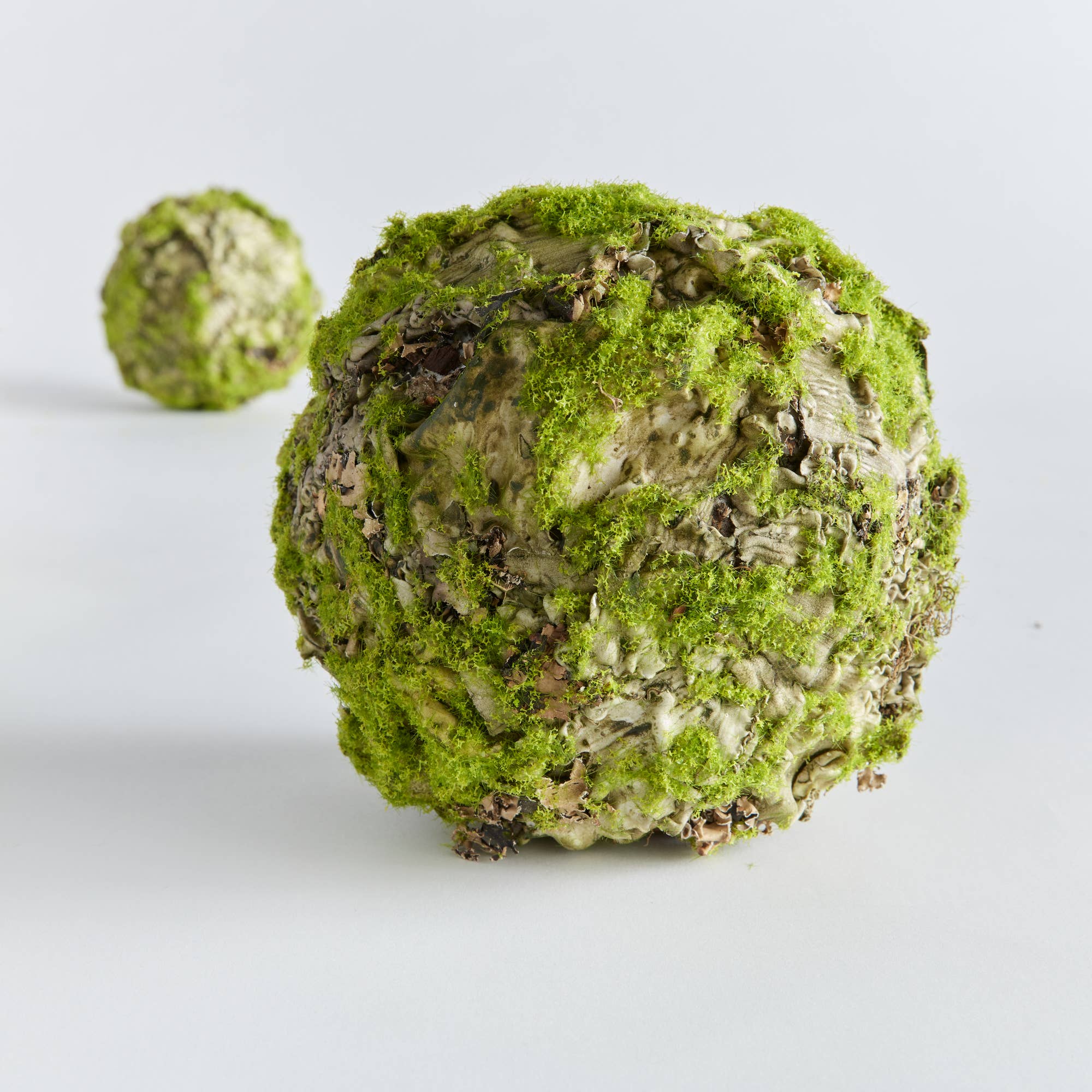 Napa Home & Garden - Wholesale Decorative Tabletop Object - Mossy Lichen Orb 6.5"2