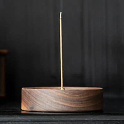 Wierookbrander op hout voor wholesale door Kiyo Home