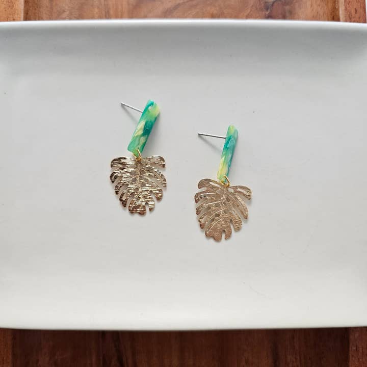 Spiffy & Splendid - Wholesale Dangle Earrings - Mini Belize Earrings - Green // Resort, Plant, Jewelry3
