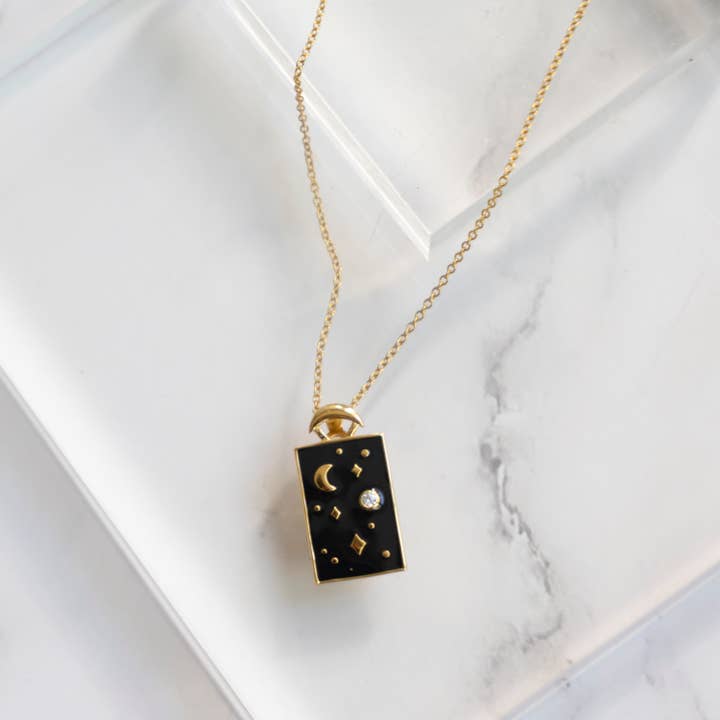 The Land of Salt - Vente Colliers à pendentif - Collier Big Sky Medallion en or