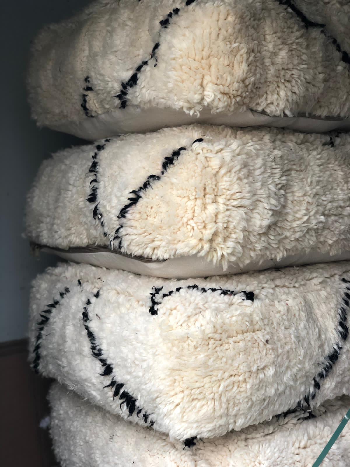 Tamegrouteshop - Wholesale Pouf - Beni Ouarain Moroccan pouf1