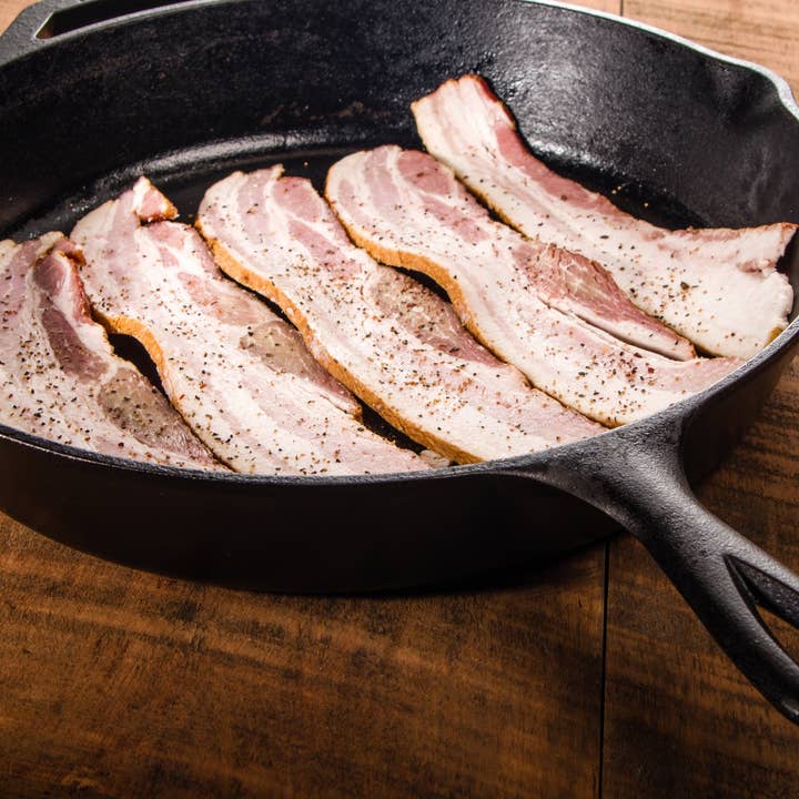 Crucible Cookware - Wholesale Cast iron skillet - Cast Iron Skillet Set 12-Inch (30,5 cm) & 10.25-Inch (26 cm)6