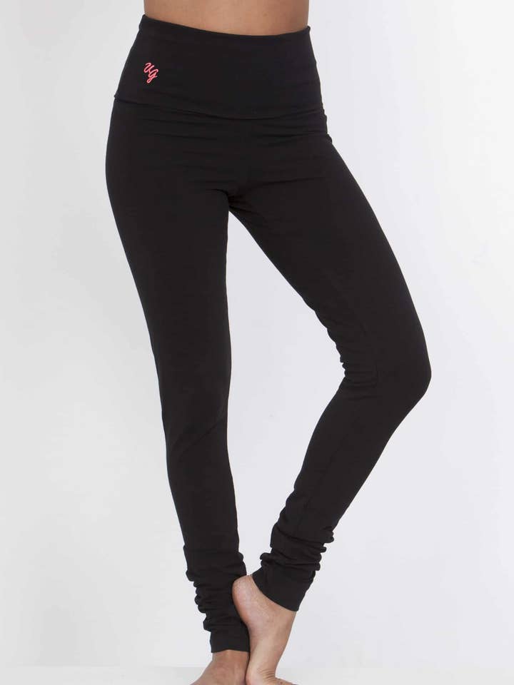 Legging de yoga Shaktified - Noir urbain pour la vente par Urban Goddess