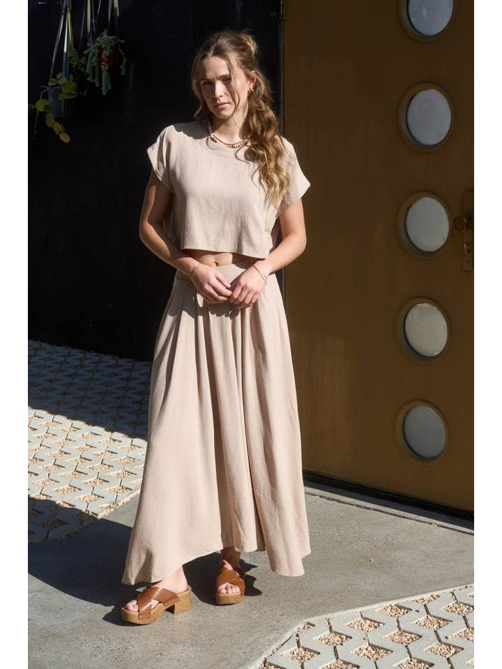 Blu Pepper - Wholesale Skirt - Women's - PLEATED HANDKERCHIEF LINEN MAXI SKIRT