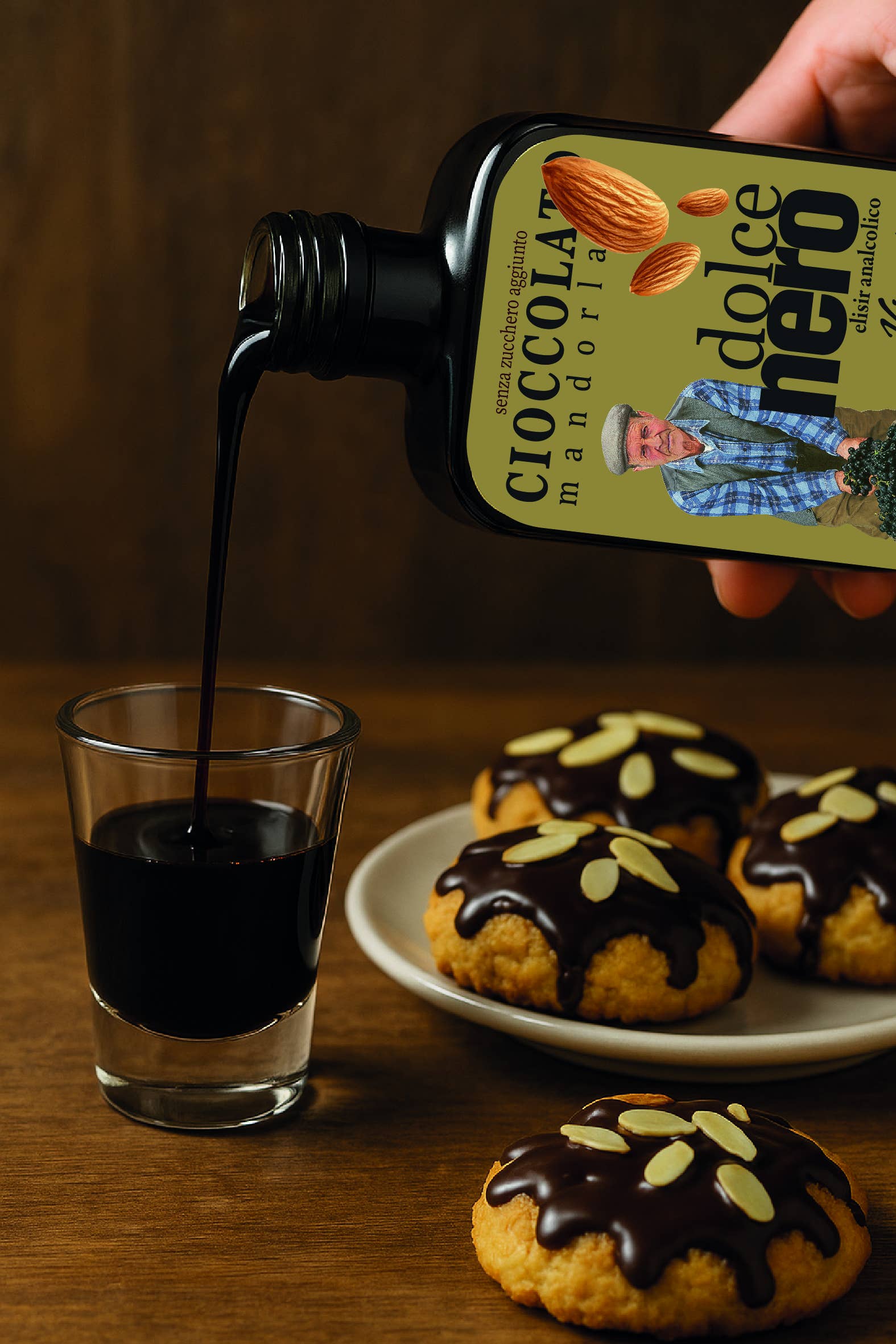 Vincotto Balsamico Gianni Calogiuri Azienda Agricola – Großhandel Schokolade – Dolcenero Mandorlato - Schokolade & Mandeln2