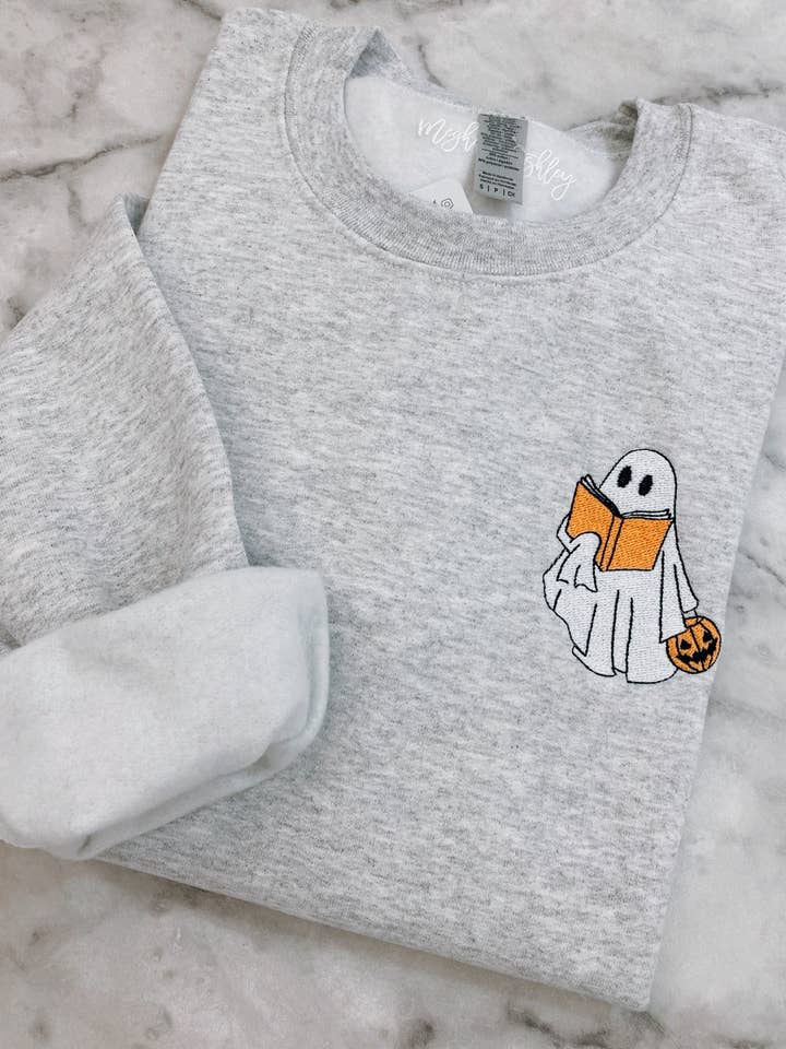 sudadera bordada con cuello redondo de lectura fantasma para venta al por mayor de Meghan Ashley Designs Inc.