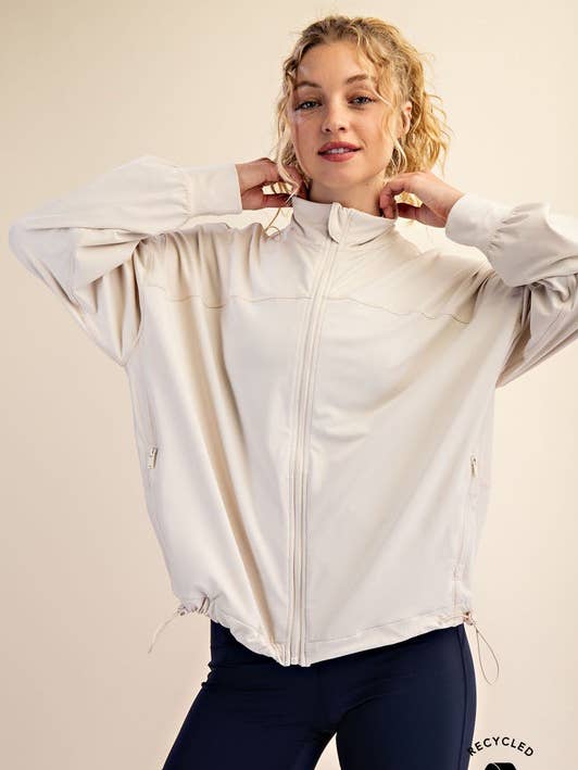 Veste active surdimensionnée en matière douce comme du beurre J003137 pour la vente par Sunday Morning