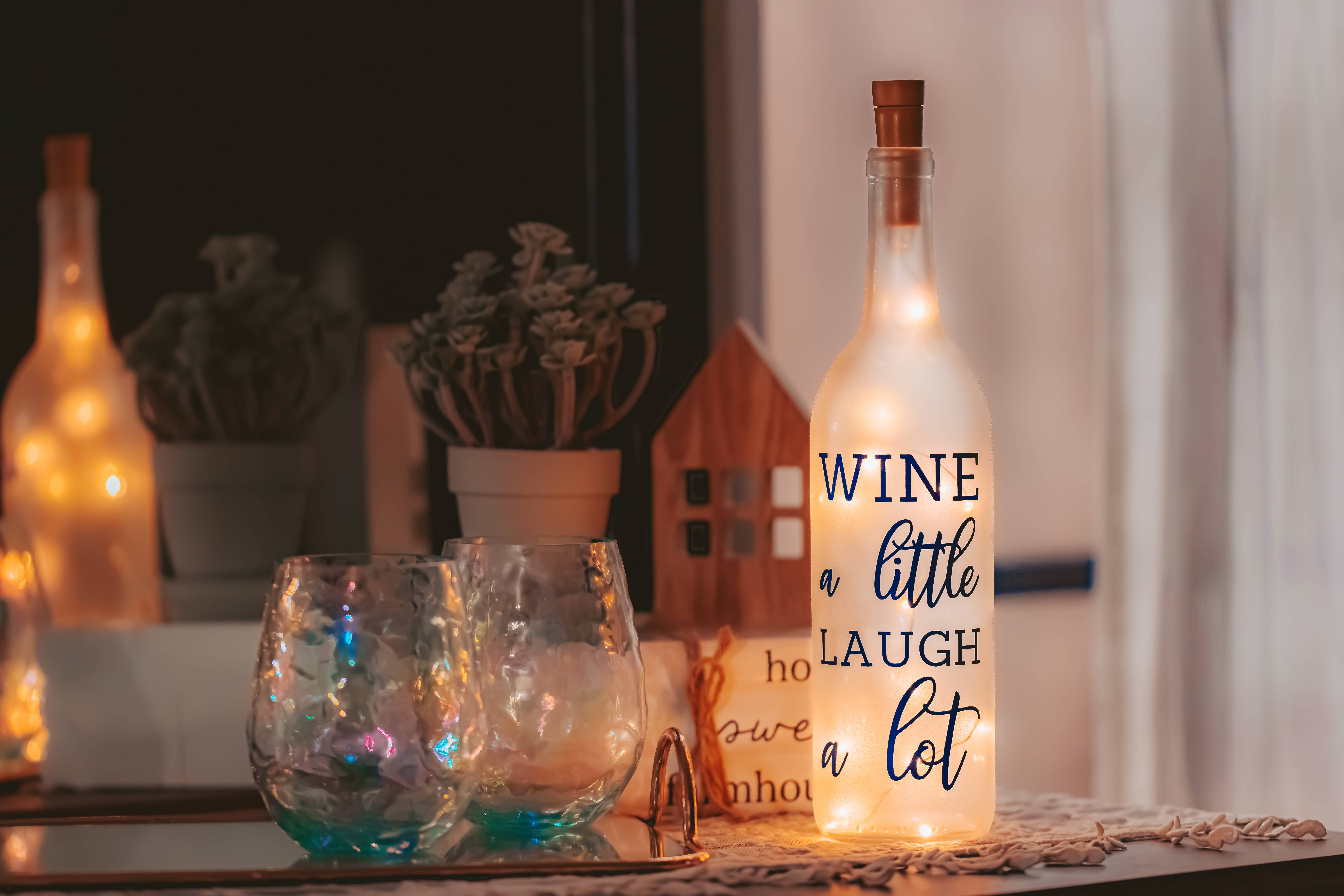 Firefly Home Designs – Candeeiro de secretária/decorativo por atacado – Lâmpada para Garrafa de Vinho, Decoração de Bar, Decoração de Interior, Decoração Temática de Vinhos2