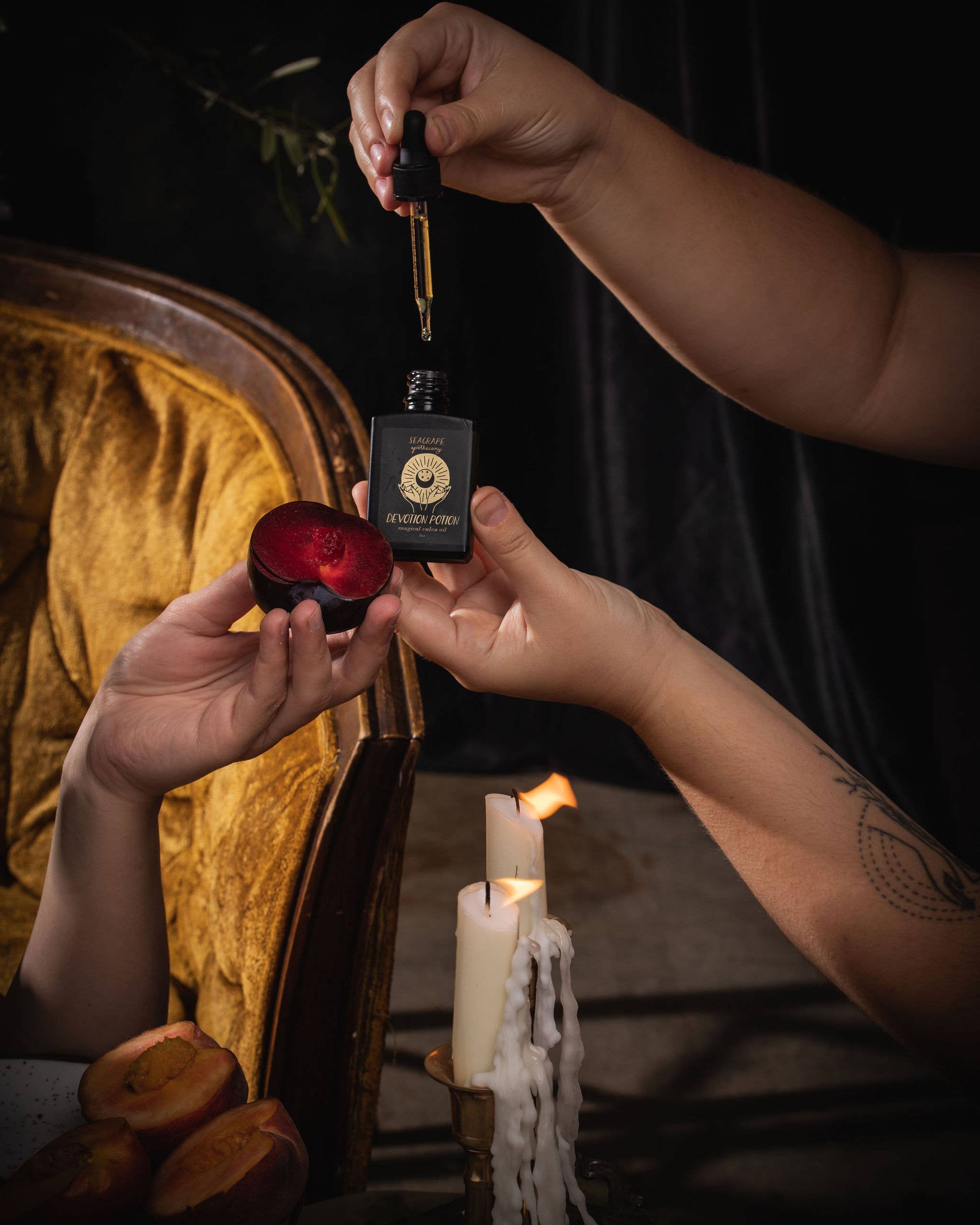 Seagrape Apothecary – wholesale Bath/body oil – Devotion Potion magical vulva oil2