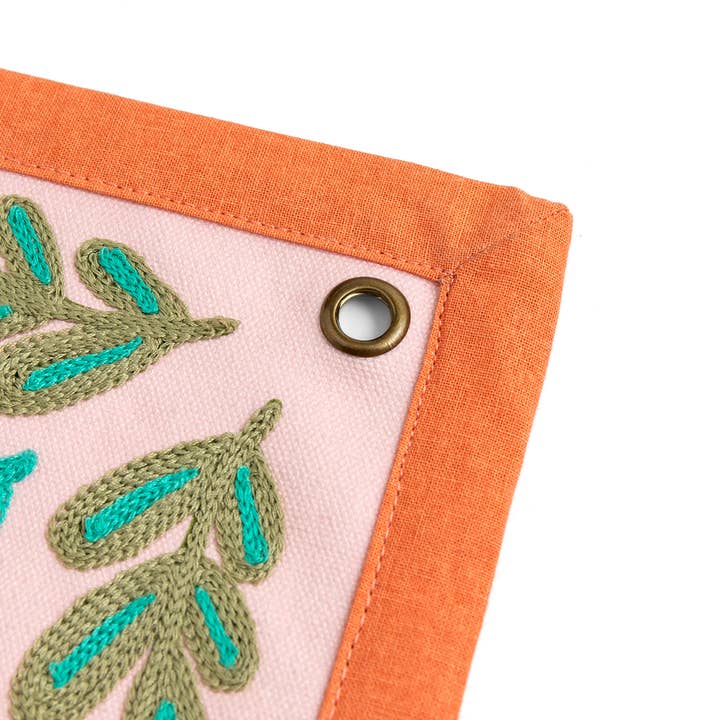 Pippi Post – wholesale Banderoll – Mod Kära Hjärta Canvas Banner4