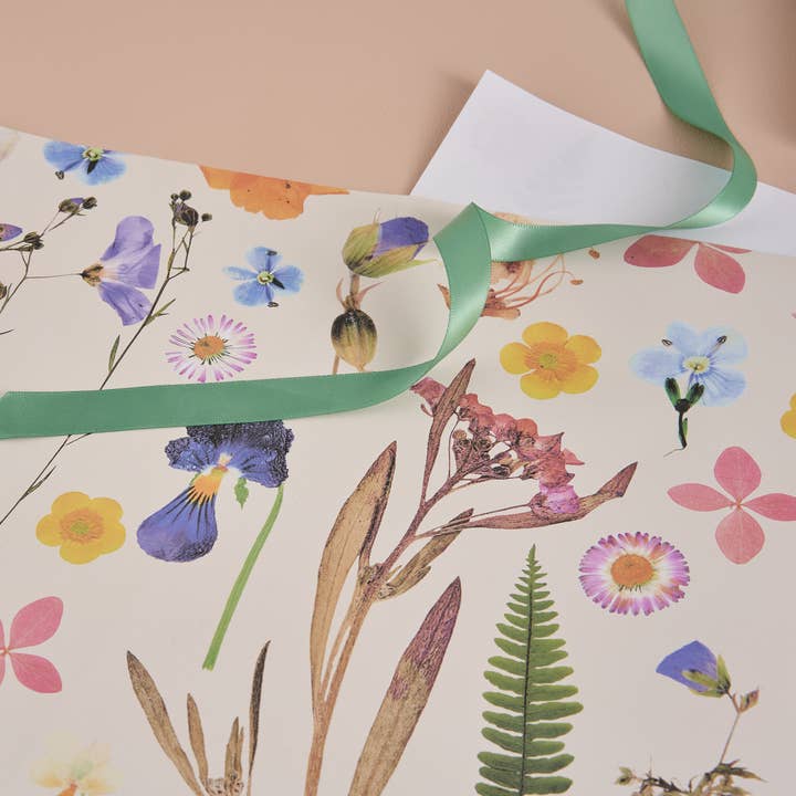 Bombus - Wholesale Flat Wrap - Luxury Pressed Flower Gift Wrap paper3