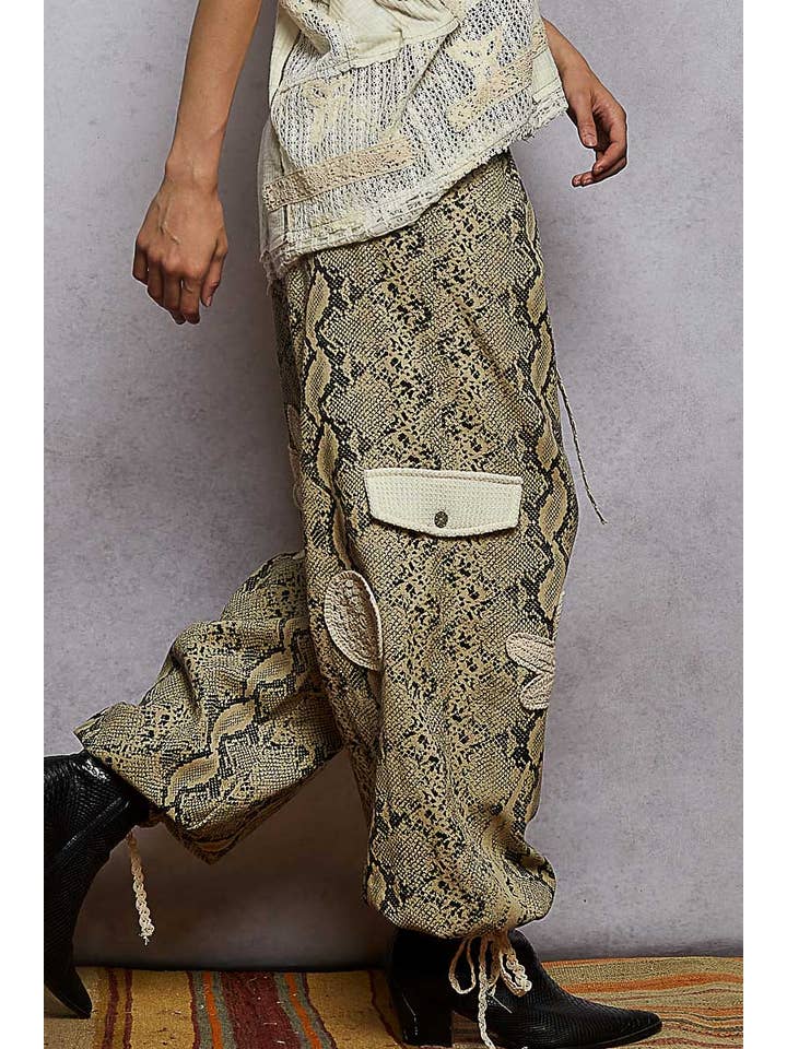 Pol Clothing - Wholesale Pants - Women's - Pleat Detail Floral Patchwork Cargo Pants17