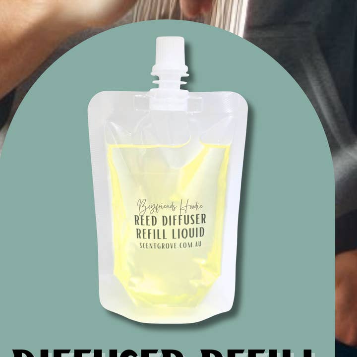 Recharge de liquide pour diffuseur parfumé à l'odeur du sweat à capuche de petit ami 100 ml pochette transparente pour la vente par Scent Grove