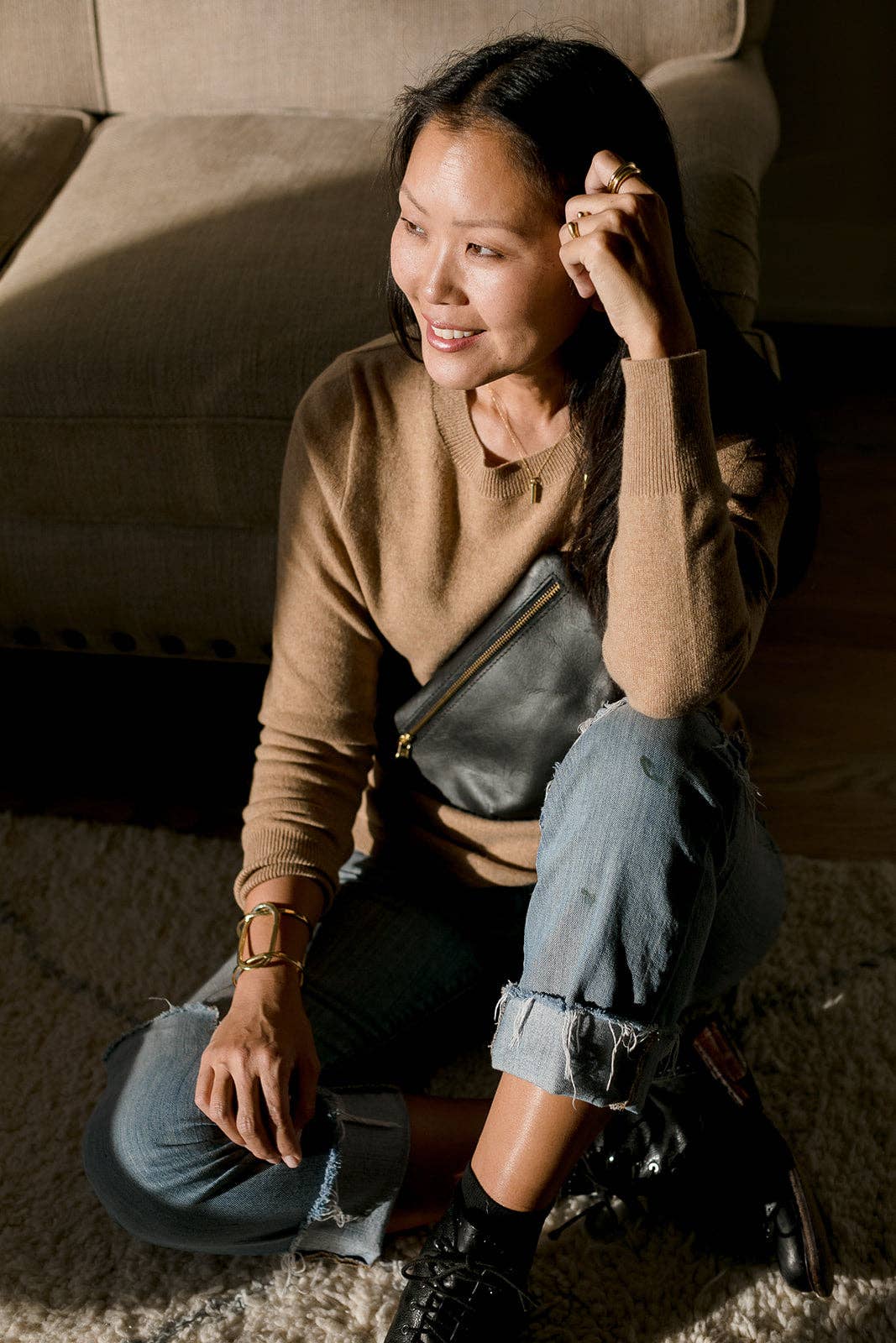 ABBY ALLEY - Wholesale Belt Bag - Women's - Sling Bag, Black1