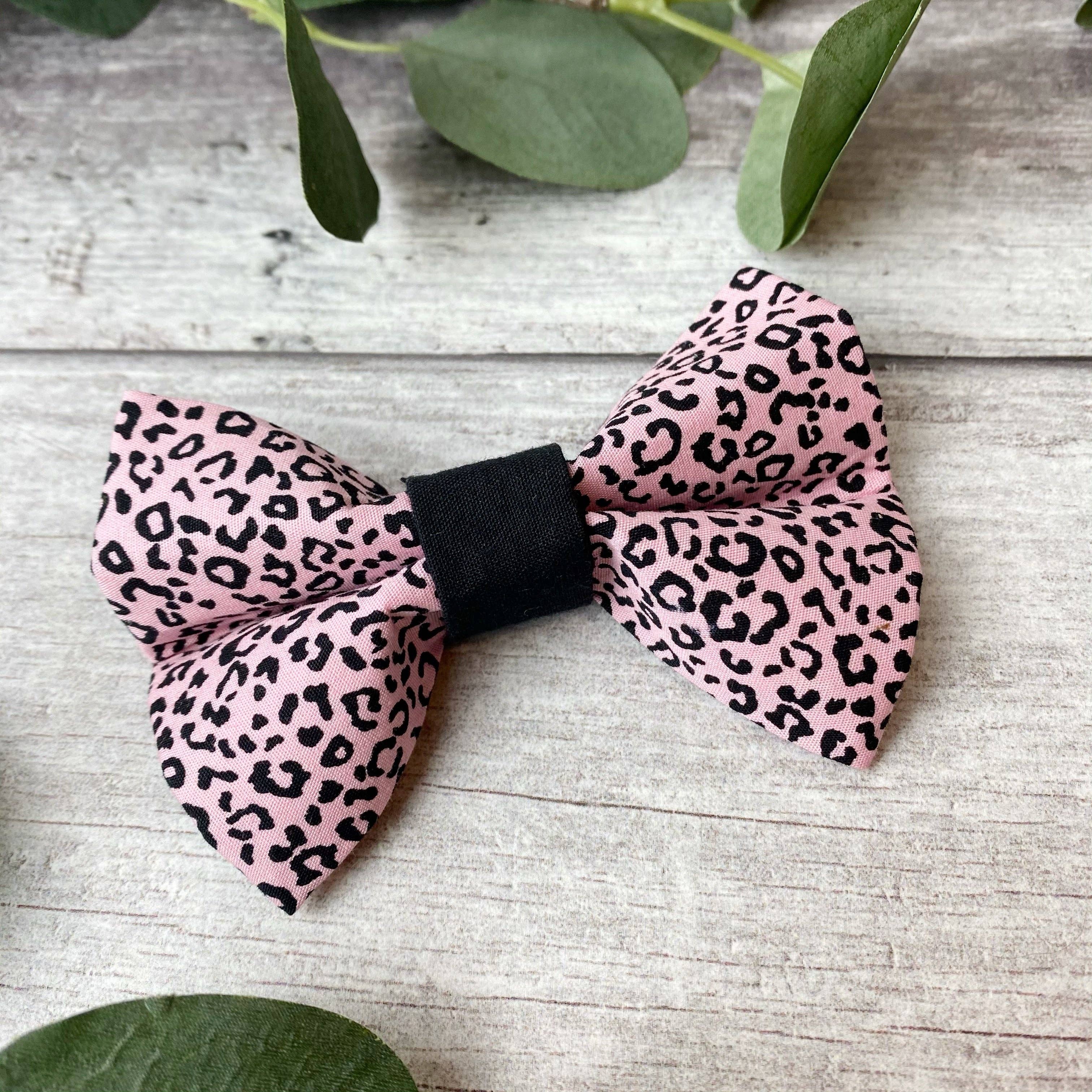 Baxter's Boutique - Vendita all'ingrosso Papillon - Cani - Papillon | Stampa leopardata rosa2