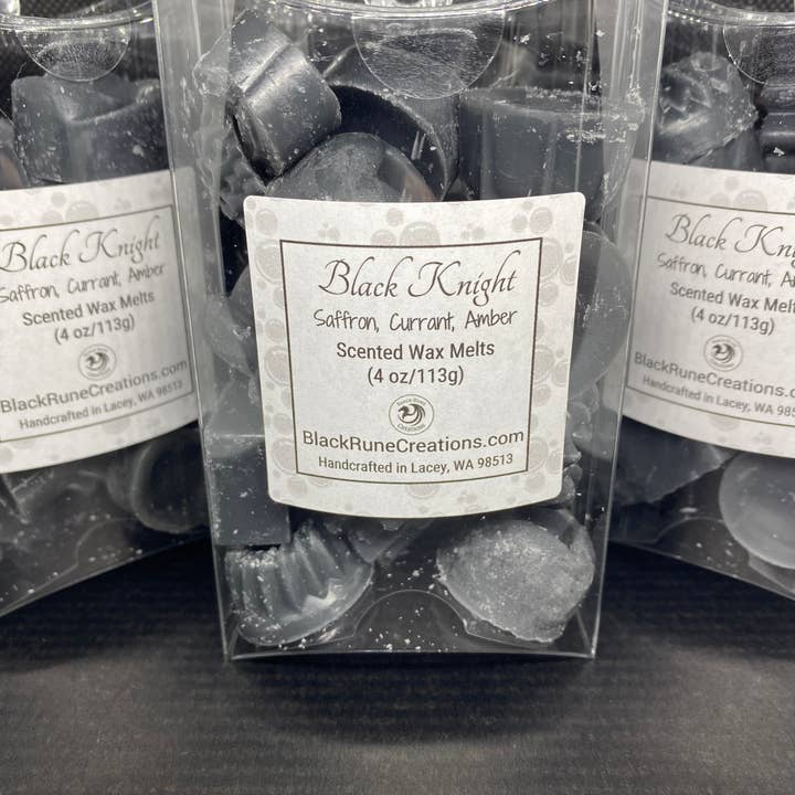 La cire de soja naturelle Black Knight fond pour la vente par Black Rune Creations