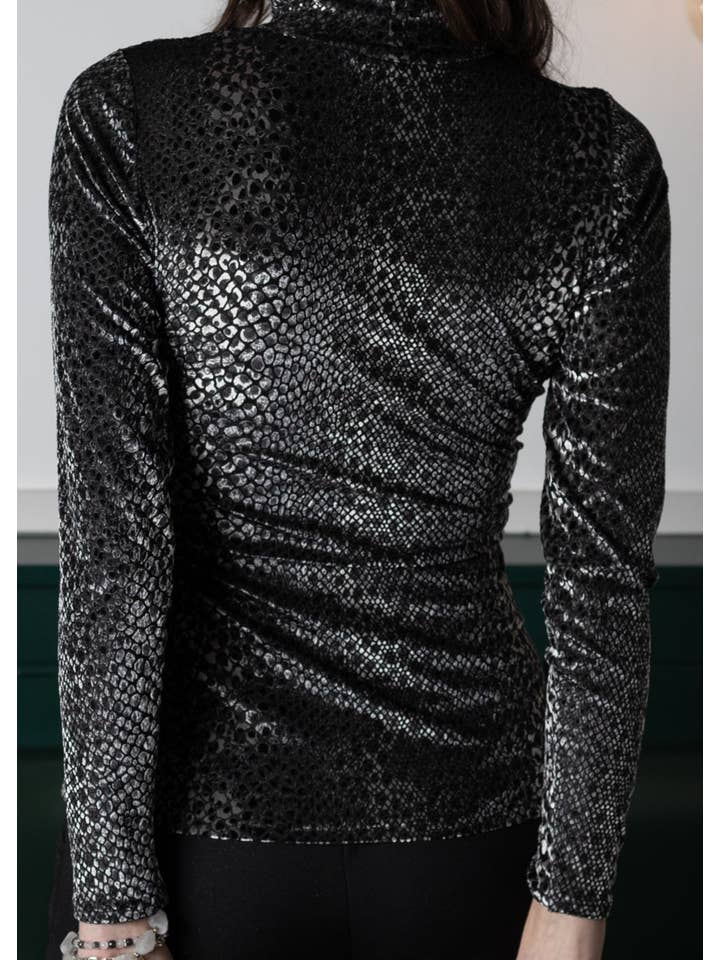 Rachel Walters Collection - Wholesale Knit Top - Women's - Silja Top Snake4