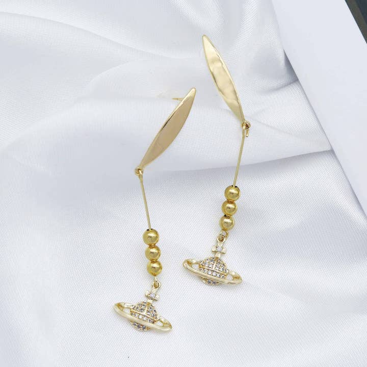 Boucles d'oreilles pendantes CZ Pave Saturn Planet, Sku #LX79 pour la vente par BestBeads&Beyond