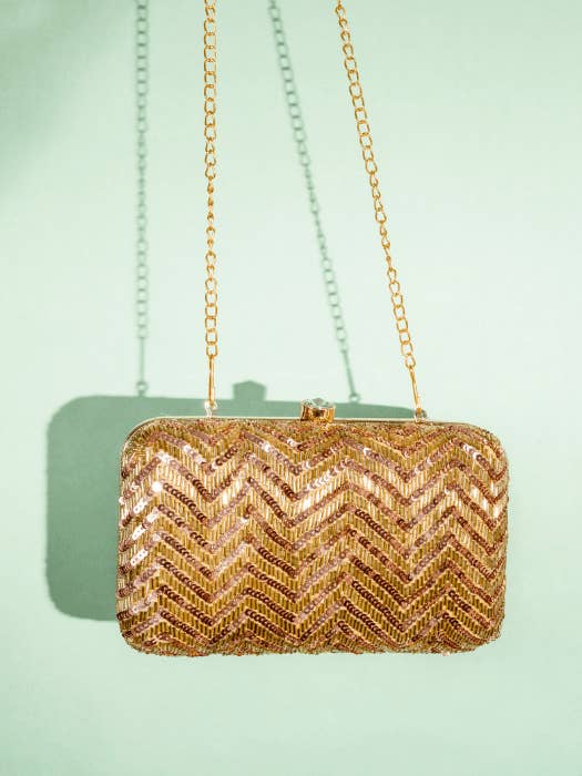 Old is Gold – Klassische goldene Clutch für den Großhandel von Mojabella