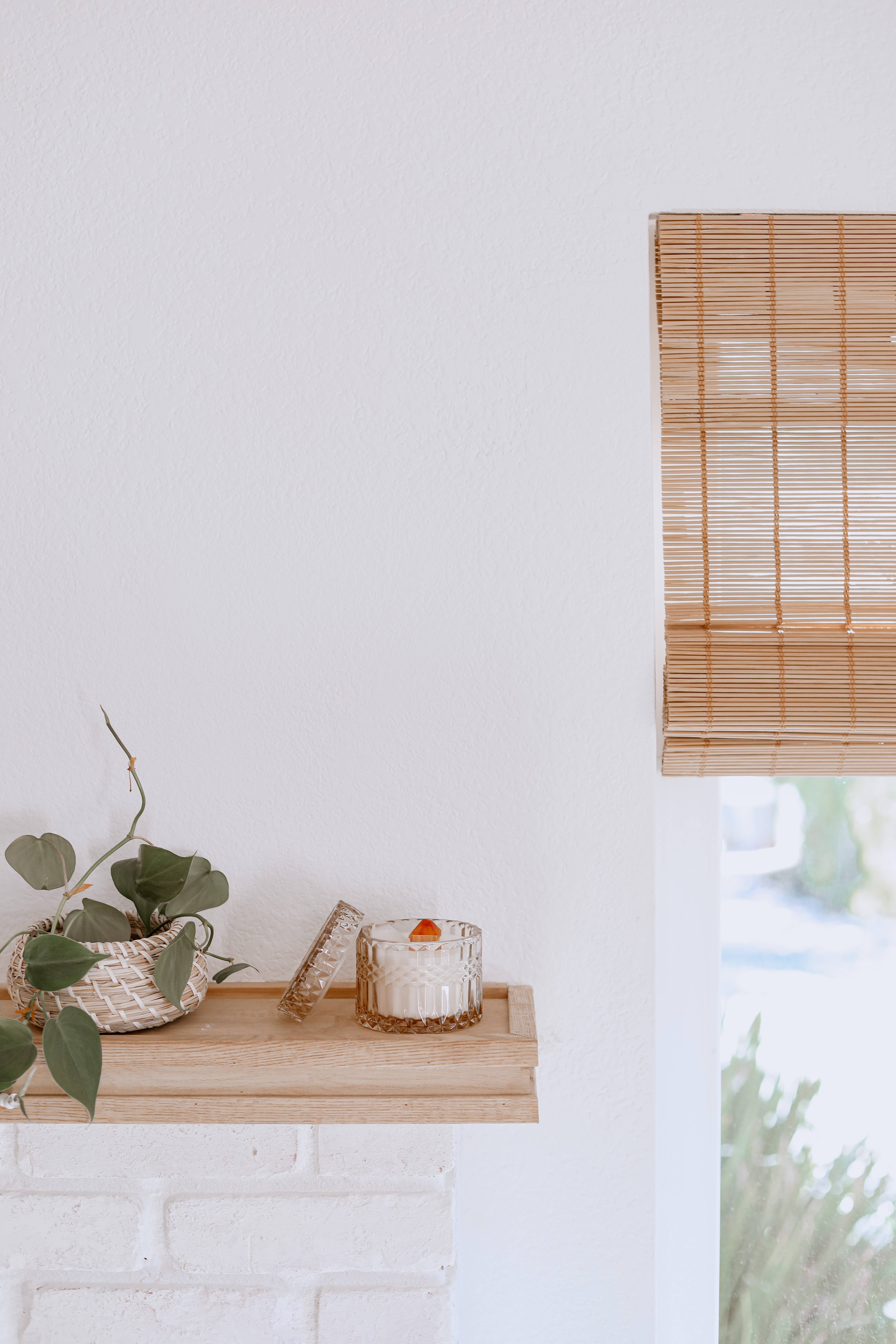 Oak and Ash Candle Company - Wholesale Jar/Filled Candle - Toasted Champagne Crystal Candle