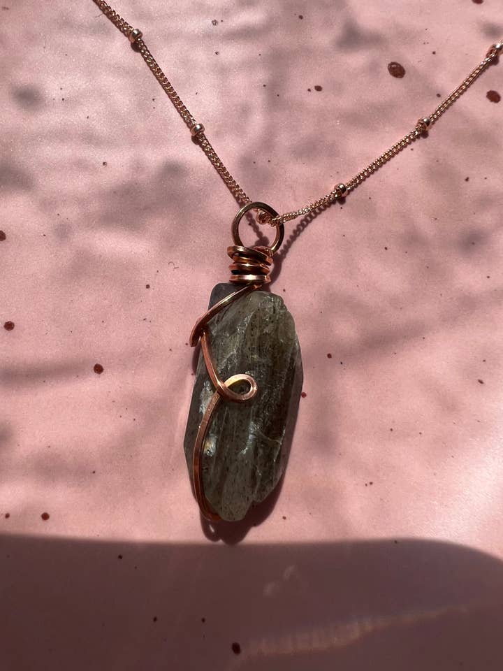 Collier Lab Chuncky pour la vente par Brooklyn Belle Designs