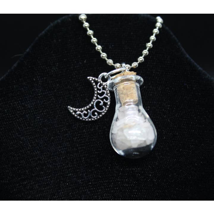 Rozenkwarts Maansleutelhanger Charm Rits Pull Crystal Witch voor wholesale door Witchcrafted in MI