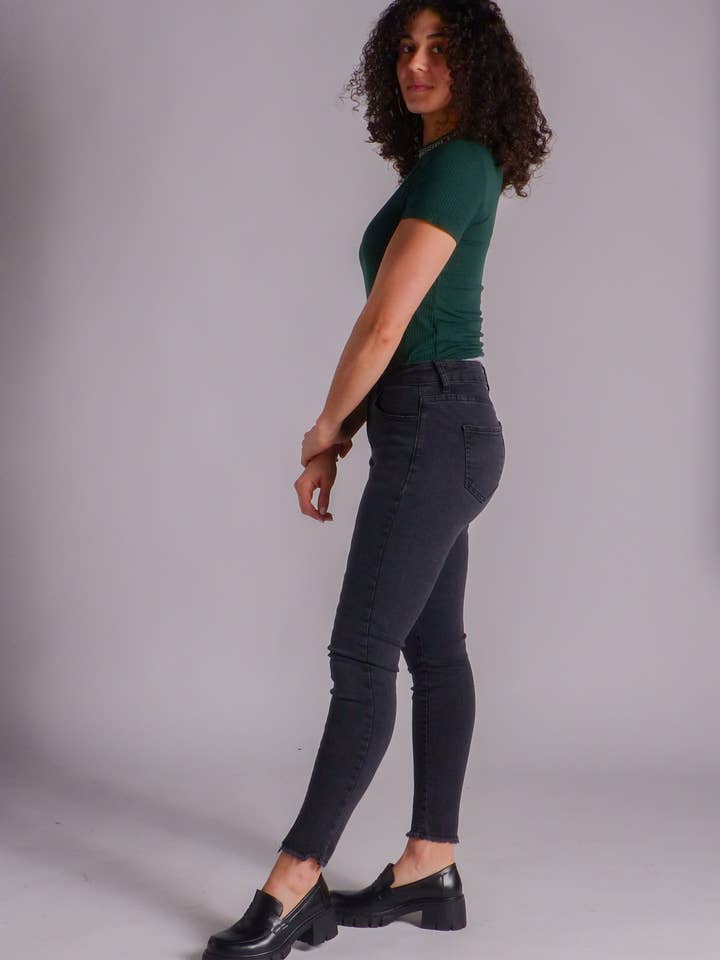 SPONTANÉ - Wholesale Jeans - Women's - Women's SKINNY jeans - Second Skin Effect2