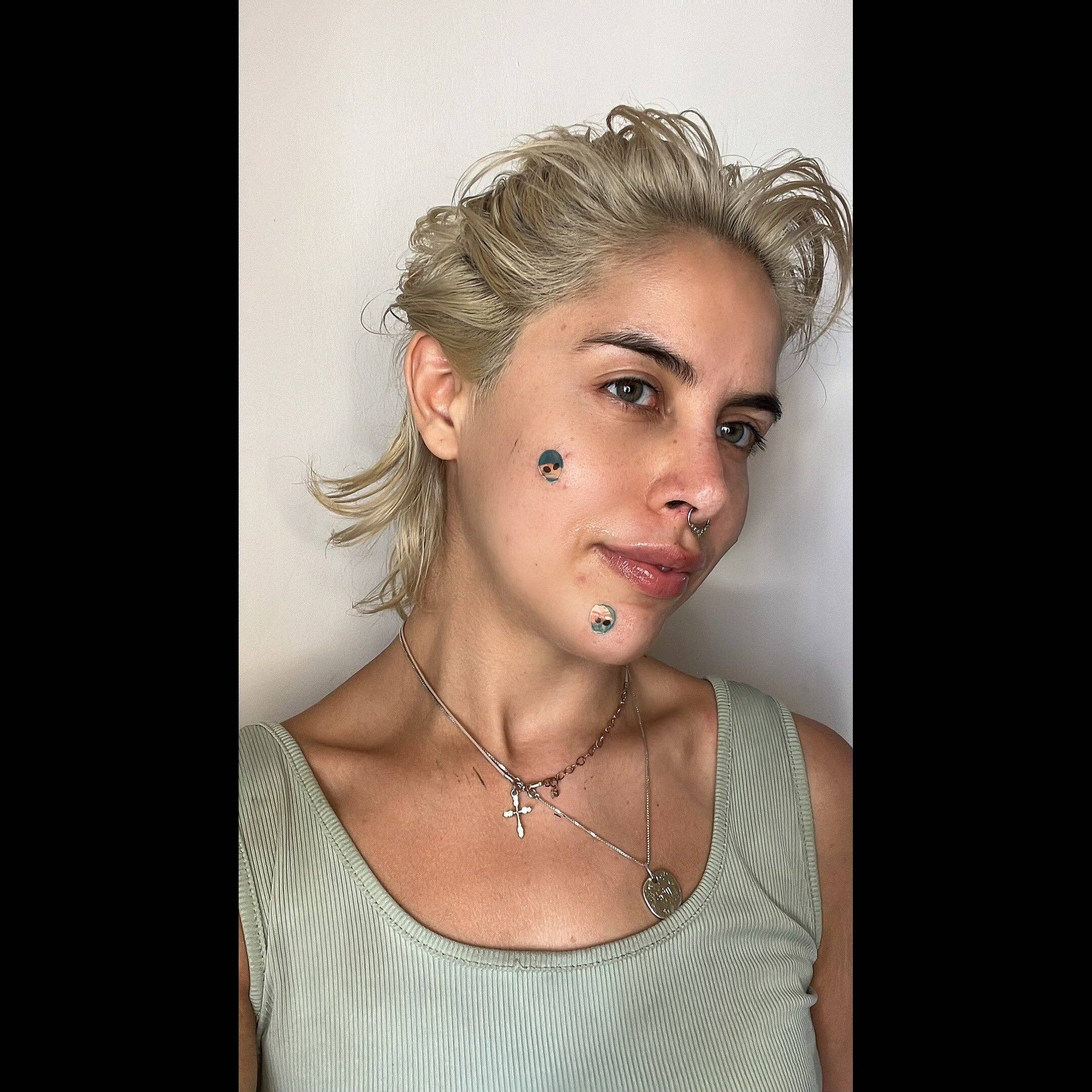 Livaclean - Wholesale Acne/Hydrocolloid Patch - 240 CT Galaxy Edition Superstar Pimple Patches Hydrocolloid Patch Spot Treatment with Salicylic Acid & Tea Tree Oil3