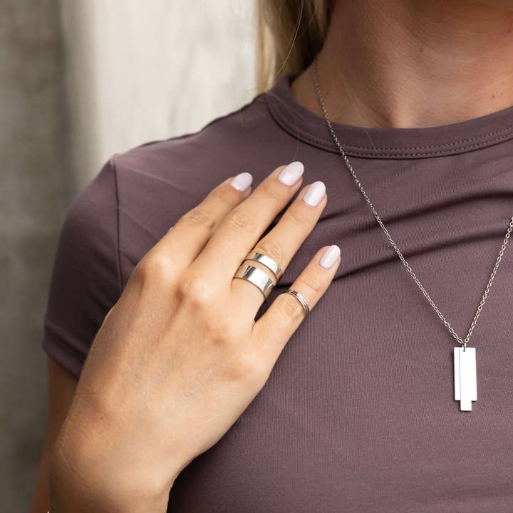 PURPOSE Jewelry – Engroshandel Båndring – Æresring i sølvfarvet1