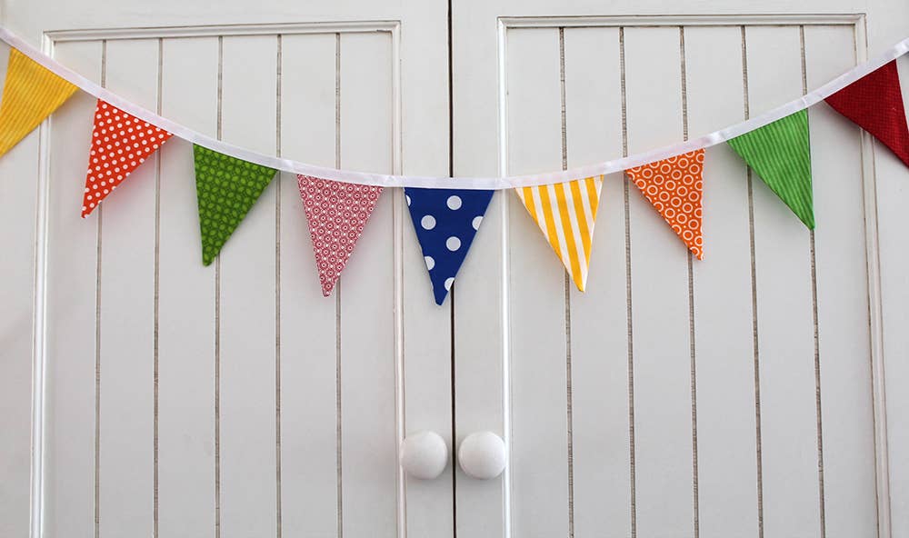 edeenut - Wholesale Party Sign/Banner - Bunting. Circus theme. Party banner, fabric. Carnival decor1