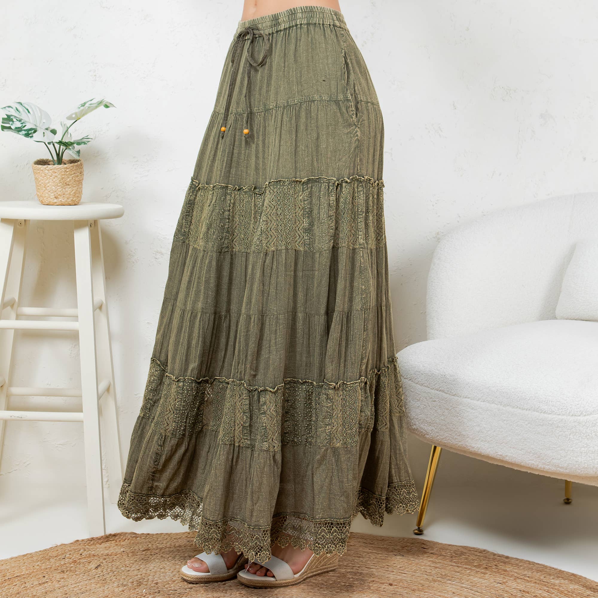 Young Threads - Wholesale Skirt - Women's - 7 Tiered Crinkle Lace Patchwork Skirt with Pocket15