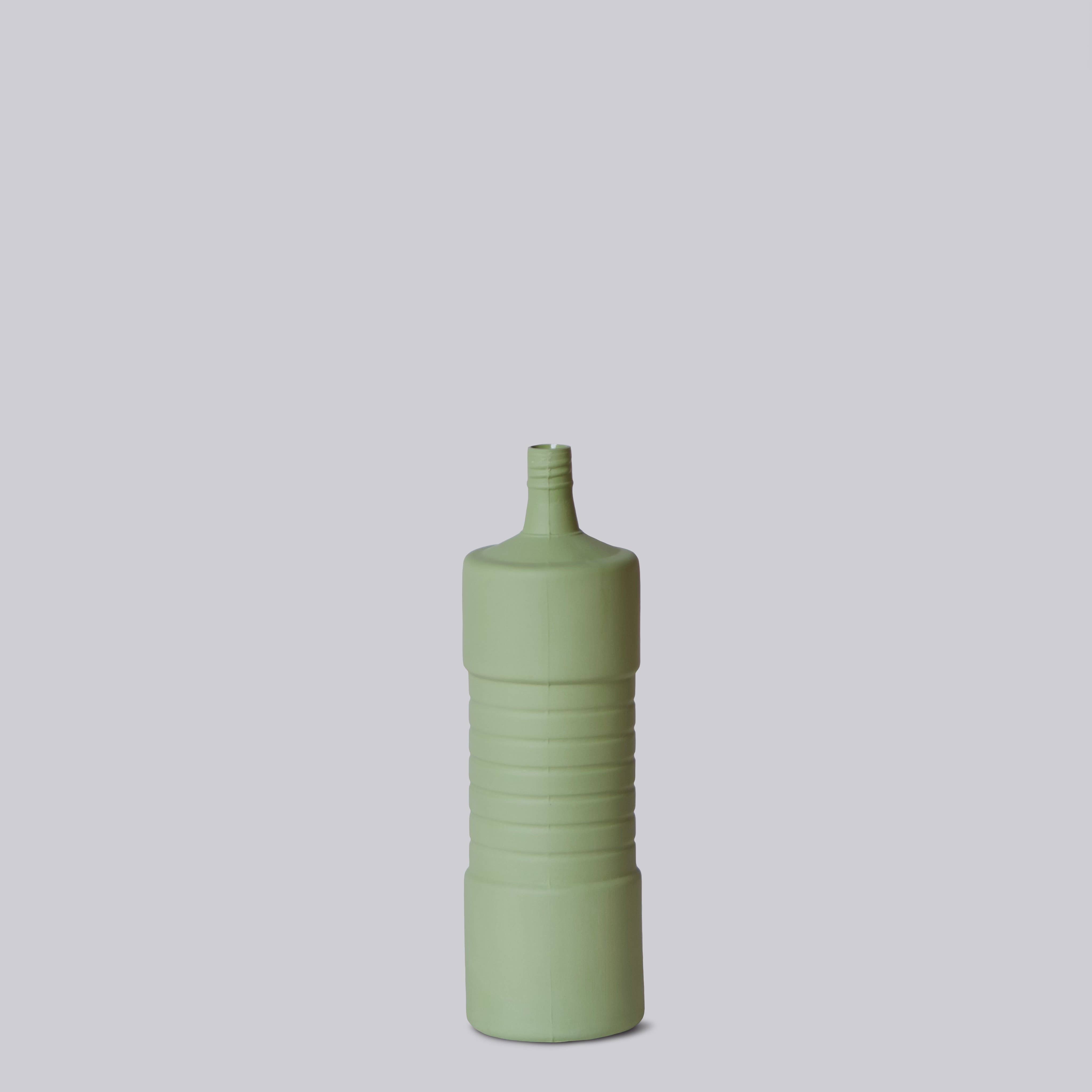 Middle Kingdom - Wholesale Vase - Matte Porcelain Ribbed Bottle Vase10