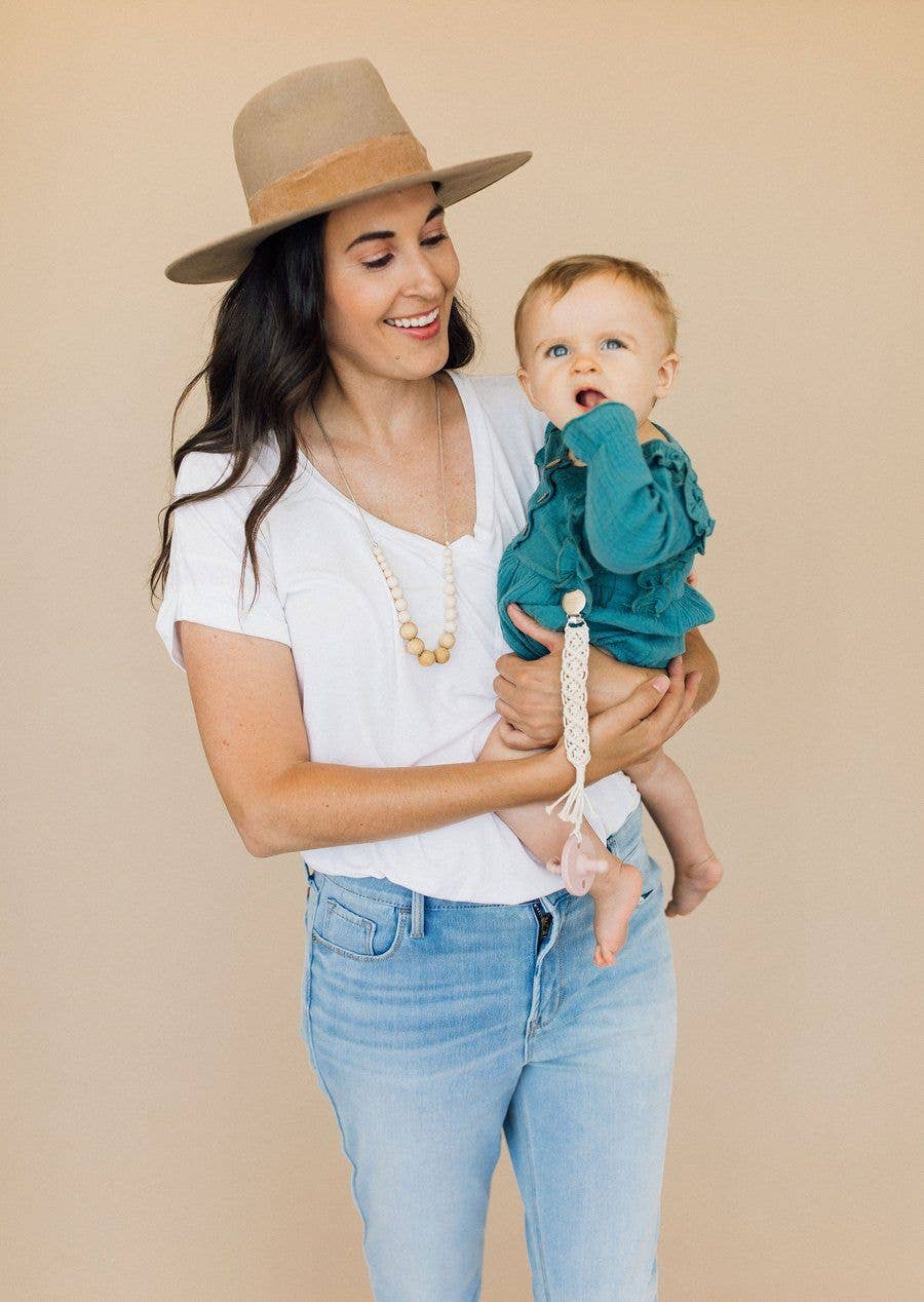 Chewable Charm - Wholesale Teething Necklace - Baby - The Landon - Cream Teething Necklace4