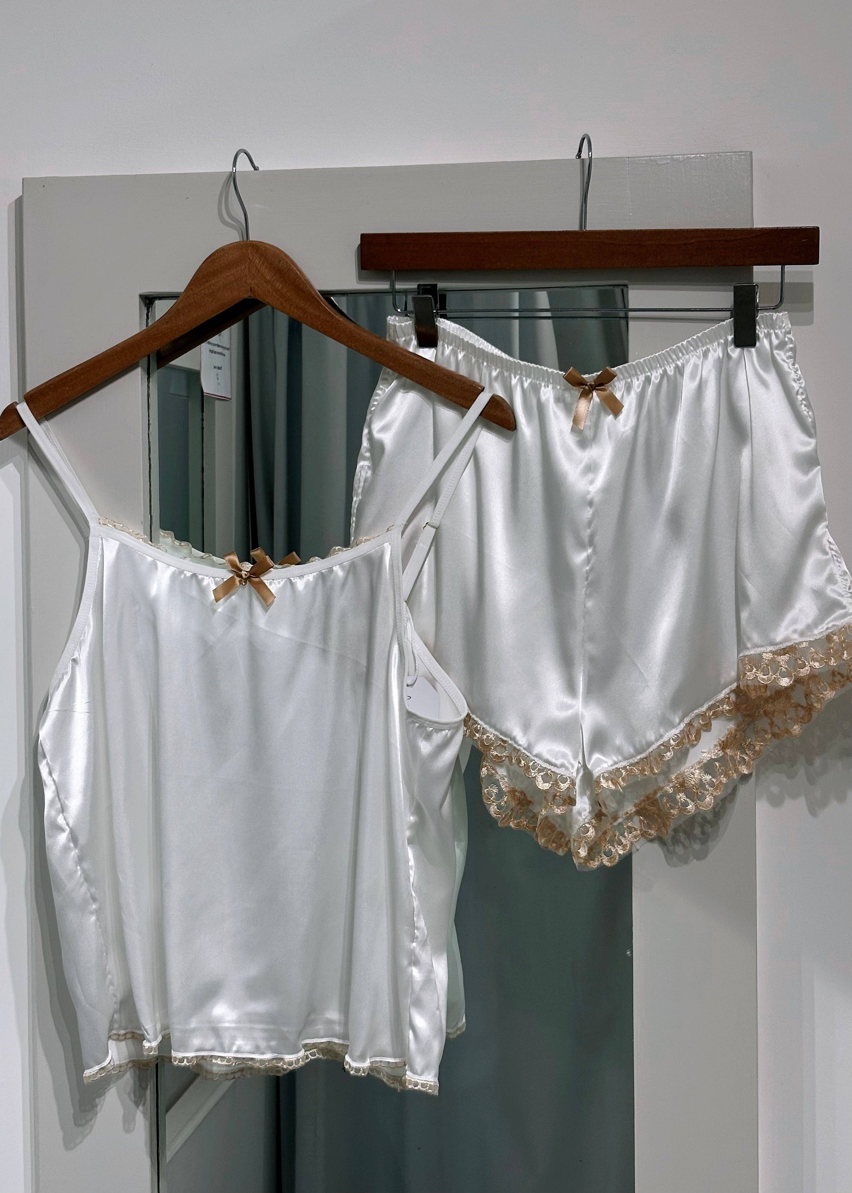 Abigail Walker lingerie – wholesale Sleepwear set – Women's – Aphrodite White Satin Nightwear Set0