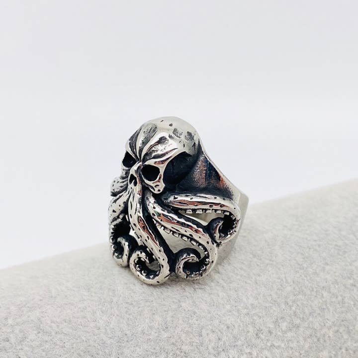 Mio Queena - Wholesale Signet Ring - Punk Style Stainless Steel Skull Octopus Men's Ring - MJ/MR