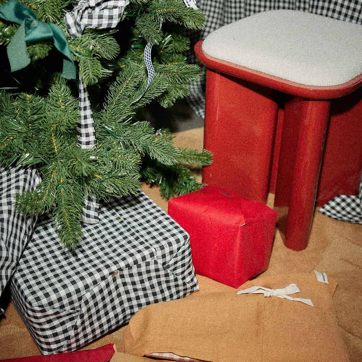 Gabrielle Paris - Mobilier - Venta al por mayor Puf - Puf de madera lacada LAZARE10